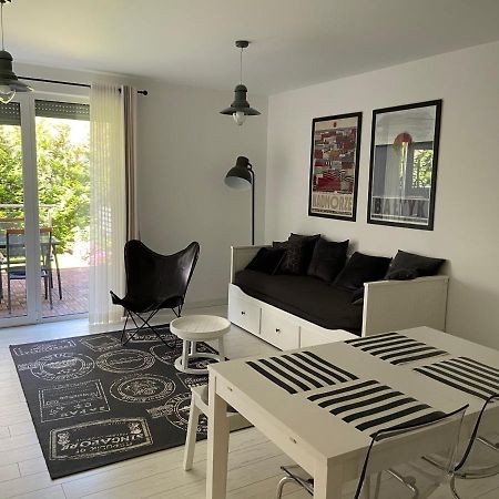 Apartament Bialy W Rewalu Екстериор снимка